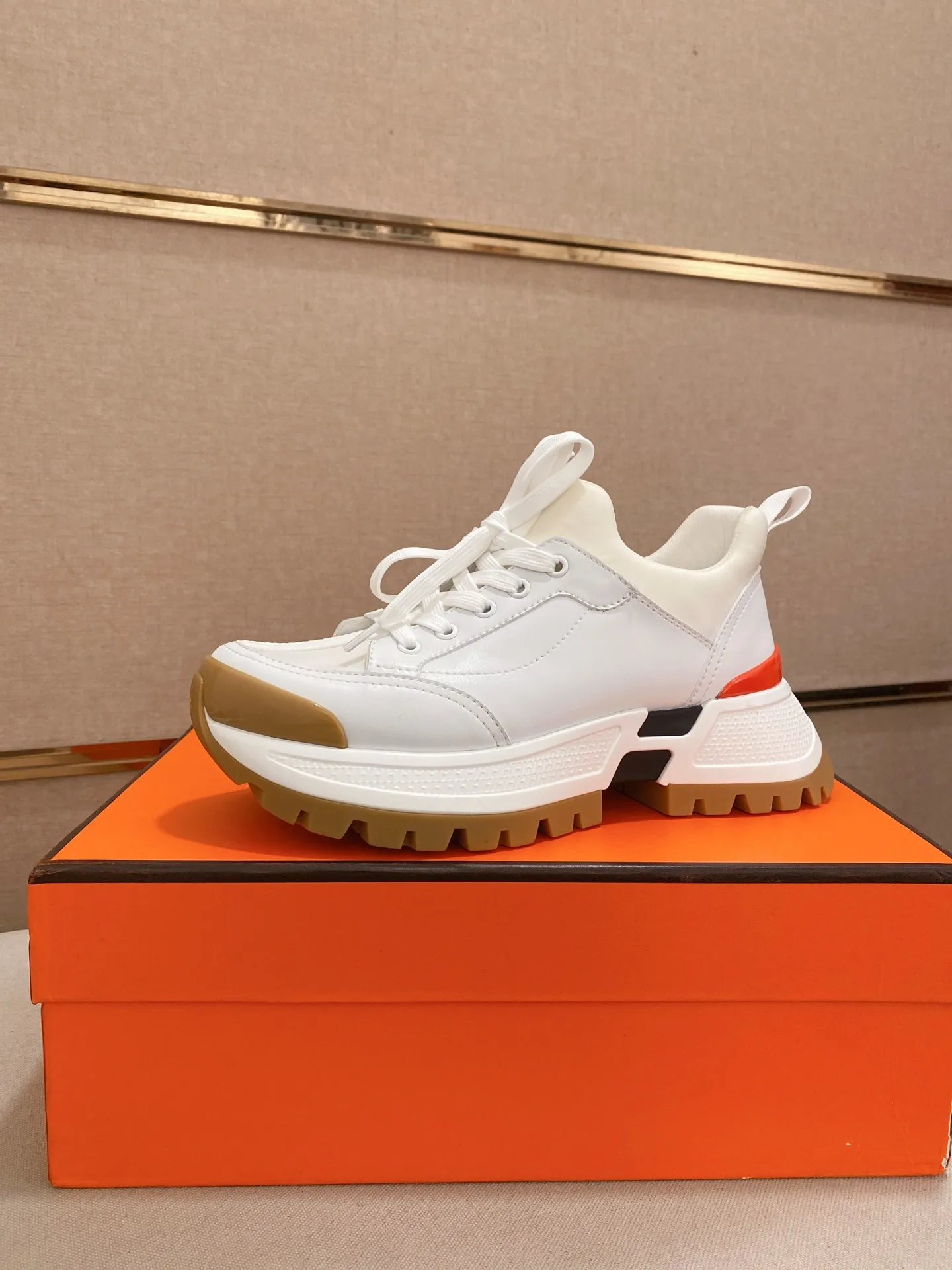Men's clothing and shoes💰: 600💰《HERMES》【Classic original order·Version】Hermès; top 🔝purchasing agent🔍🔍men's latest 🇺🇸 counter sales simultaneously, imported from Italy original ▲▲cowhide ▲▲ (high-end, nobility, class) ) Exquisite workmanship (Italian 🇮🇹 imported water-dyed 🐂 cowhide lining) sole: original sole provided by the original factory, ⚠️exclusive double-layer activity·TPR·rubber·combined molded outsole; super comfortable·wear-resistant·non-slip·environmental protection The real thing is more beautiful if you take the real thing (high quality, follow the order). You can enter and exit the counter at will * Number of yards: 38-44 (can be customized 45-46, non-returnable)